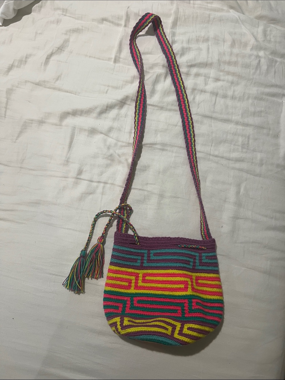 Handwoven Multicolor Shoulder Bag - Vibrant Pattern